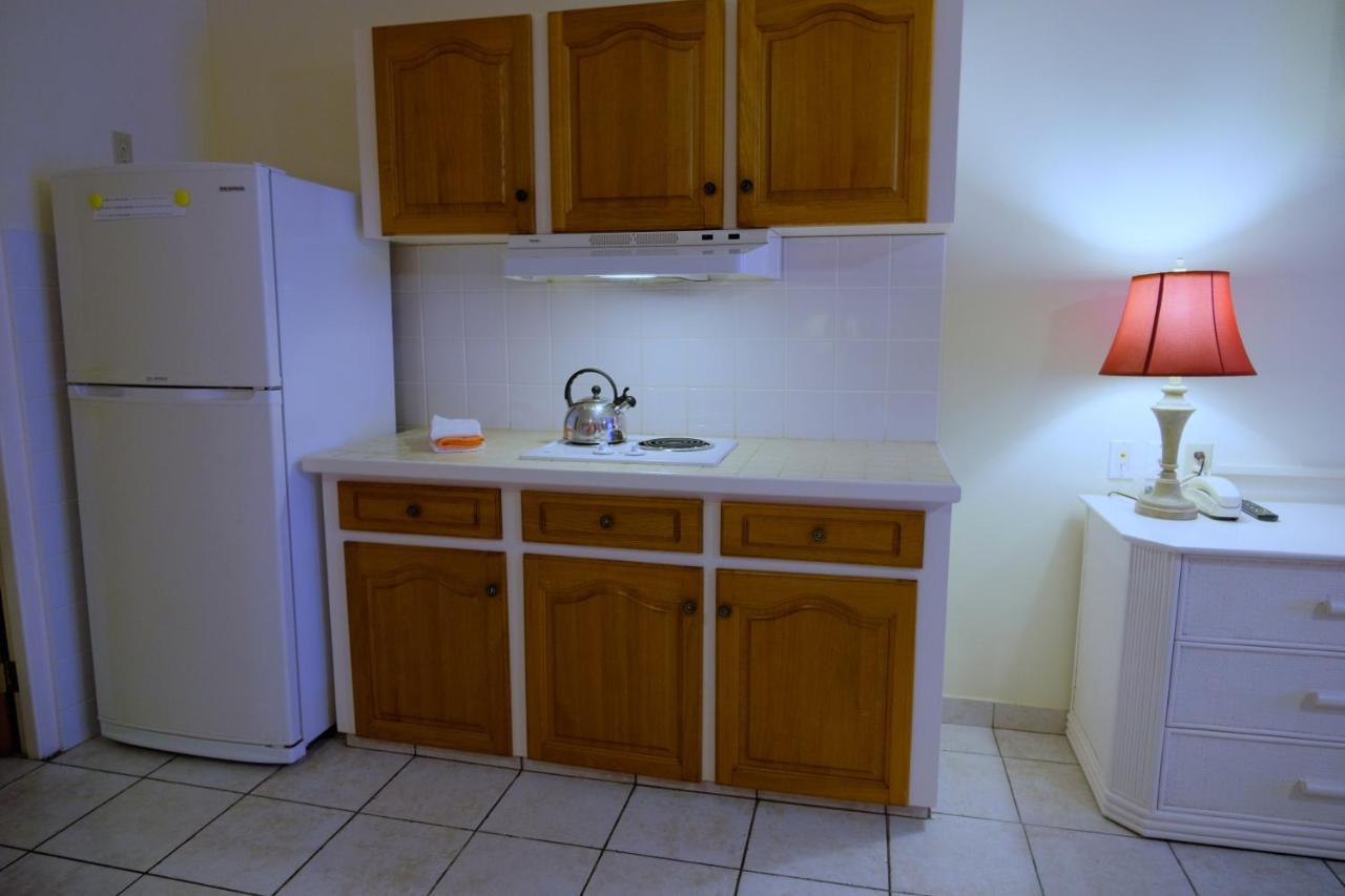 Aruba Quality Apartments & Suites Palm Beach Esterno foto