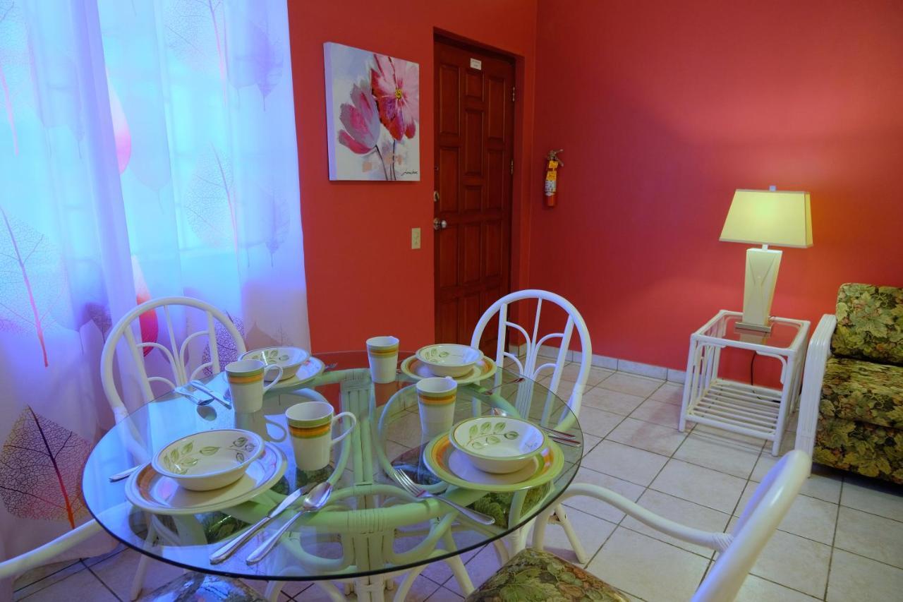 Aruba Quality Apartments & Suites Palm Beach Esterno foto