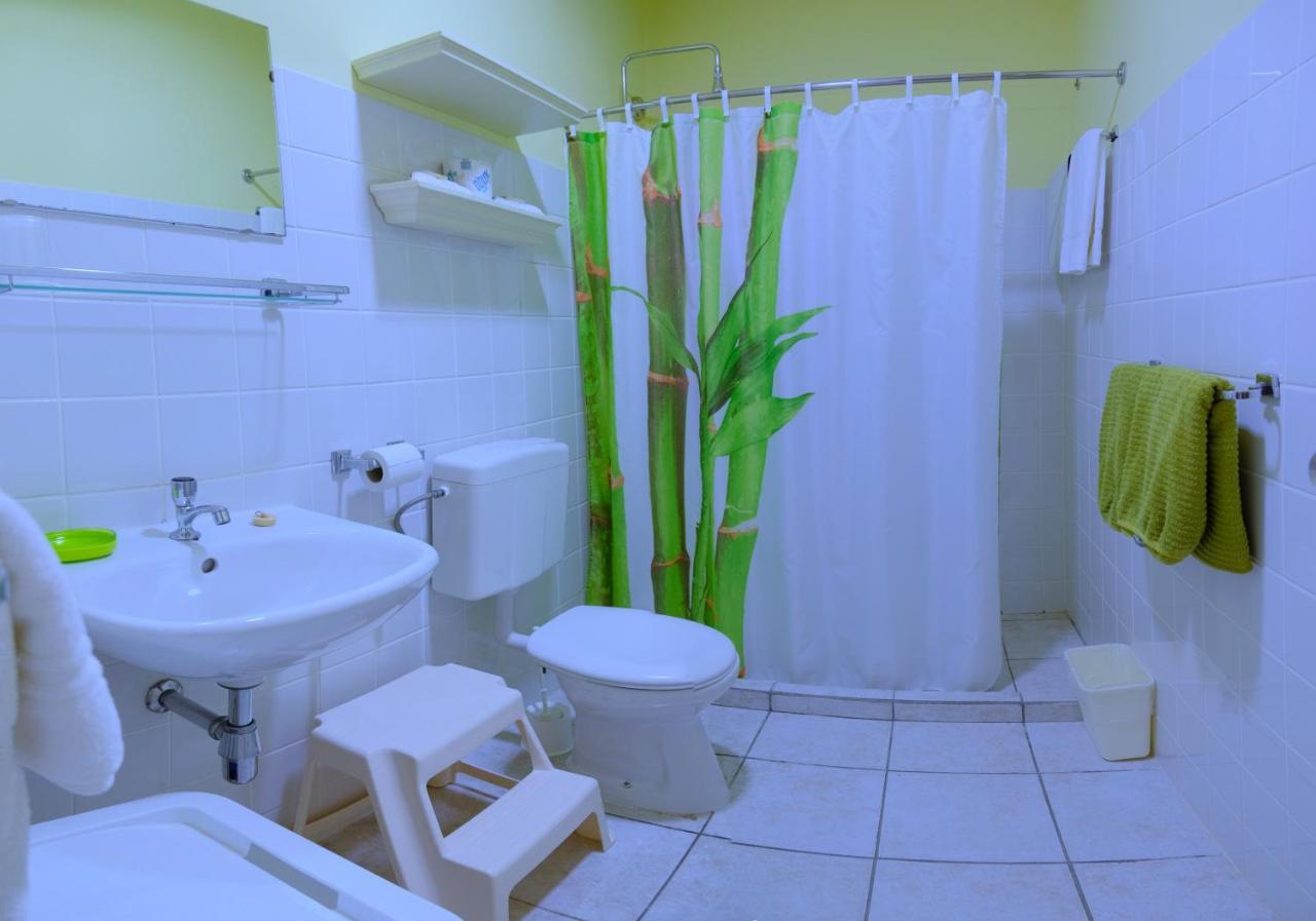 Aruba Quality Apartments & Suites Palm Beach Esterno foto