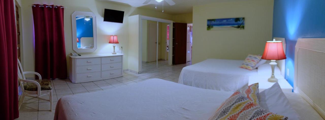 Aruba Quality Apartments & Suites Palm Beach Esterno foto