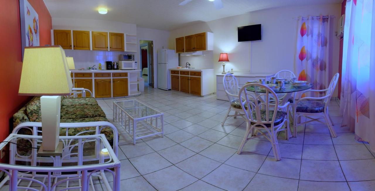 Aruba Quality Apartments & Suites Palm Beach Esterno foto