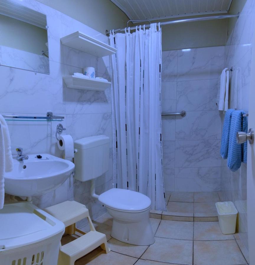 Aruba Quality Apartments & Suites Palm Beach Esterno foto