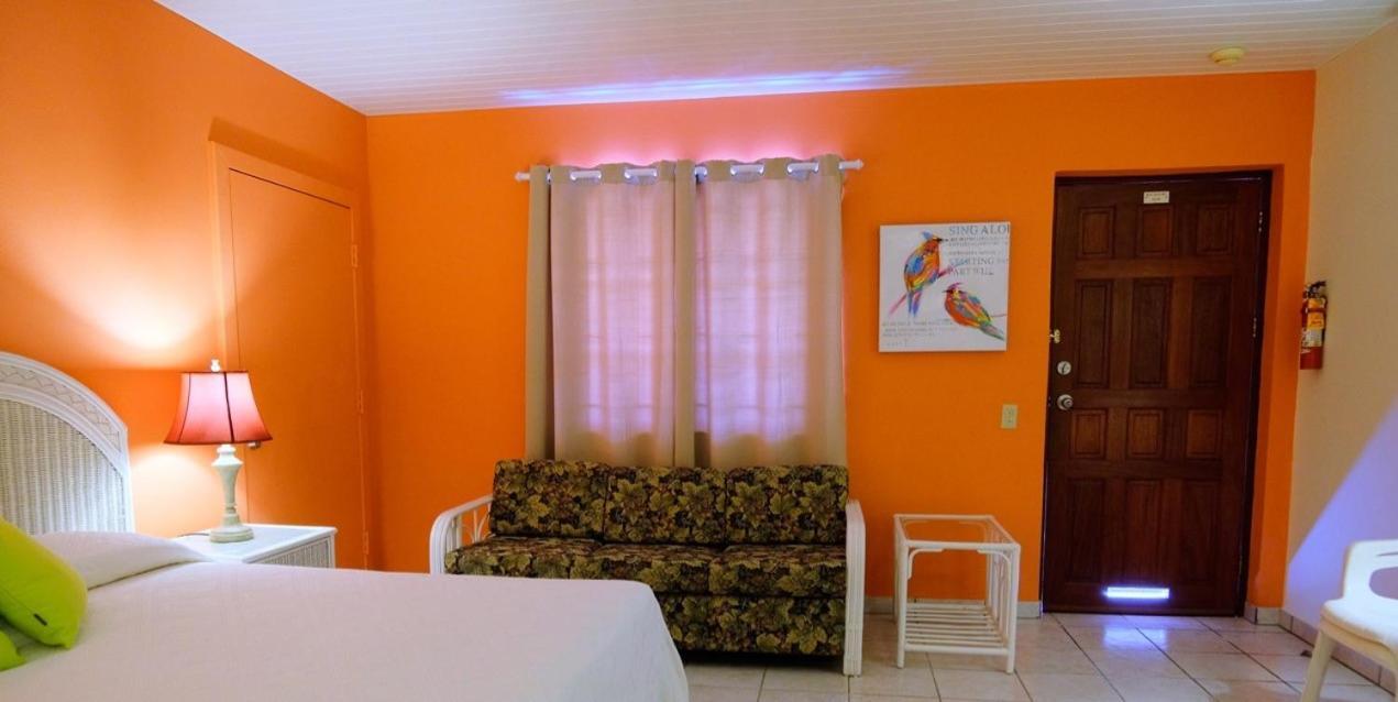 Aruba Quality Apartments & Suites Palm Beach Esterno foto