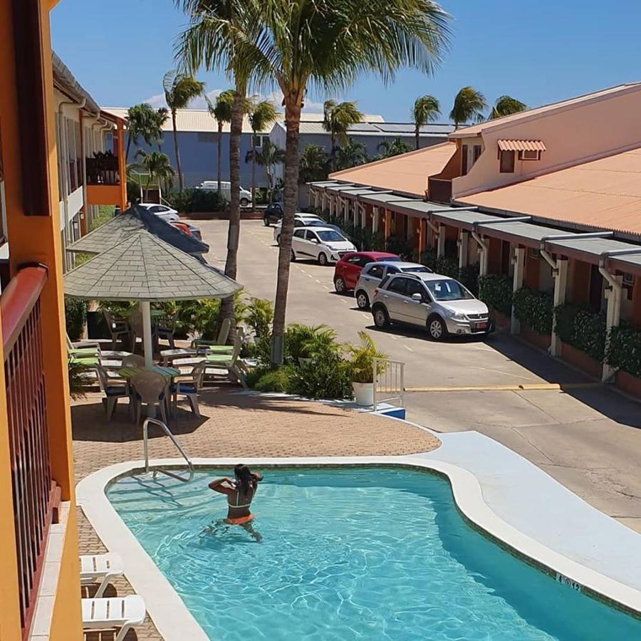 Aruba Quality Apartments & Suites Palm Beach Esterno foto